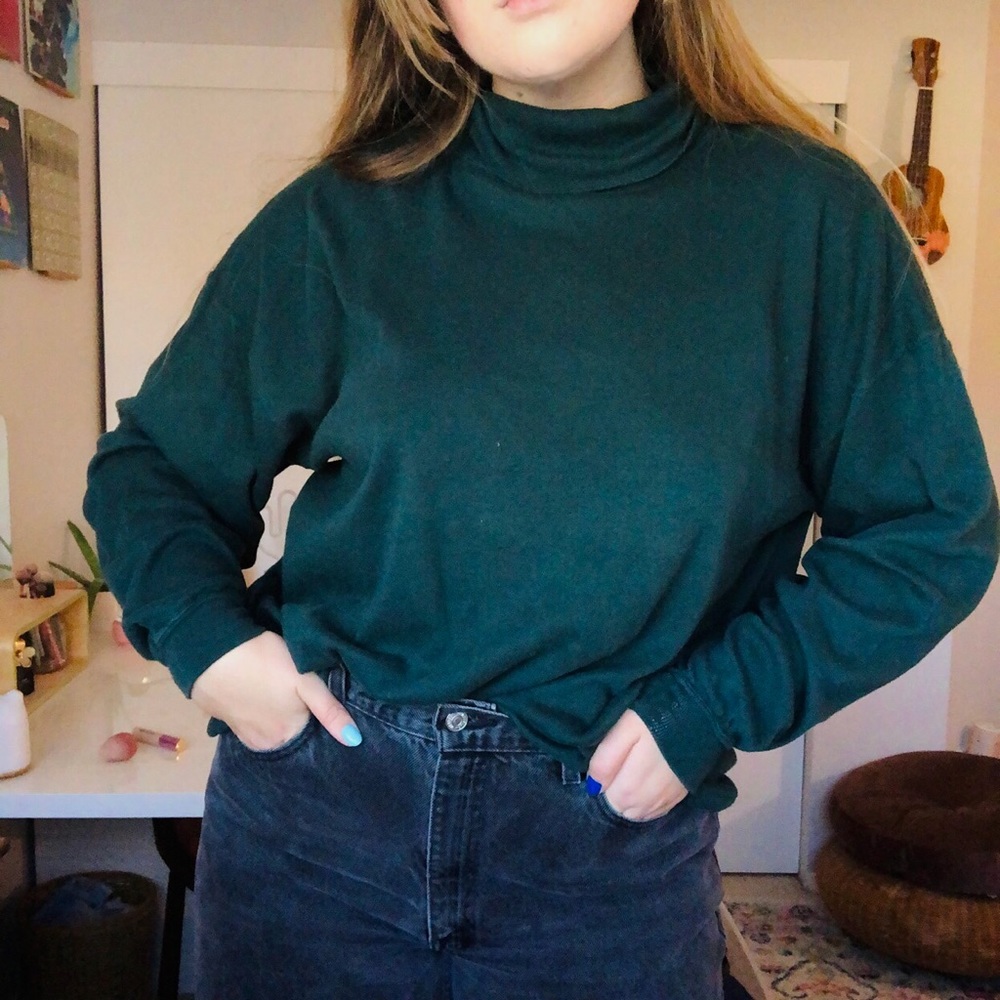 oversized turtleneck